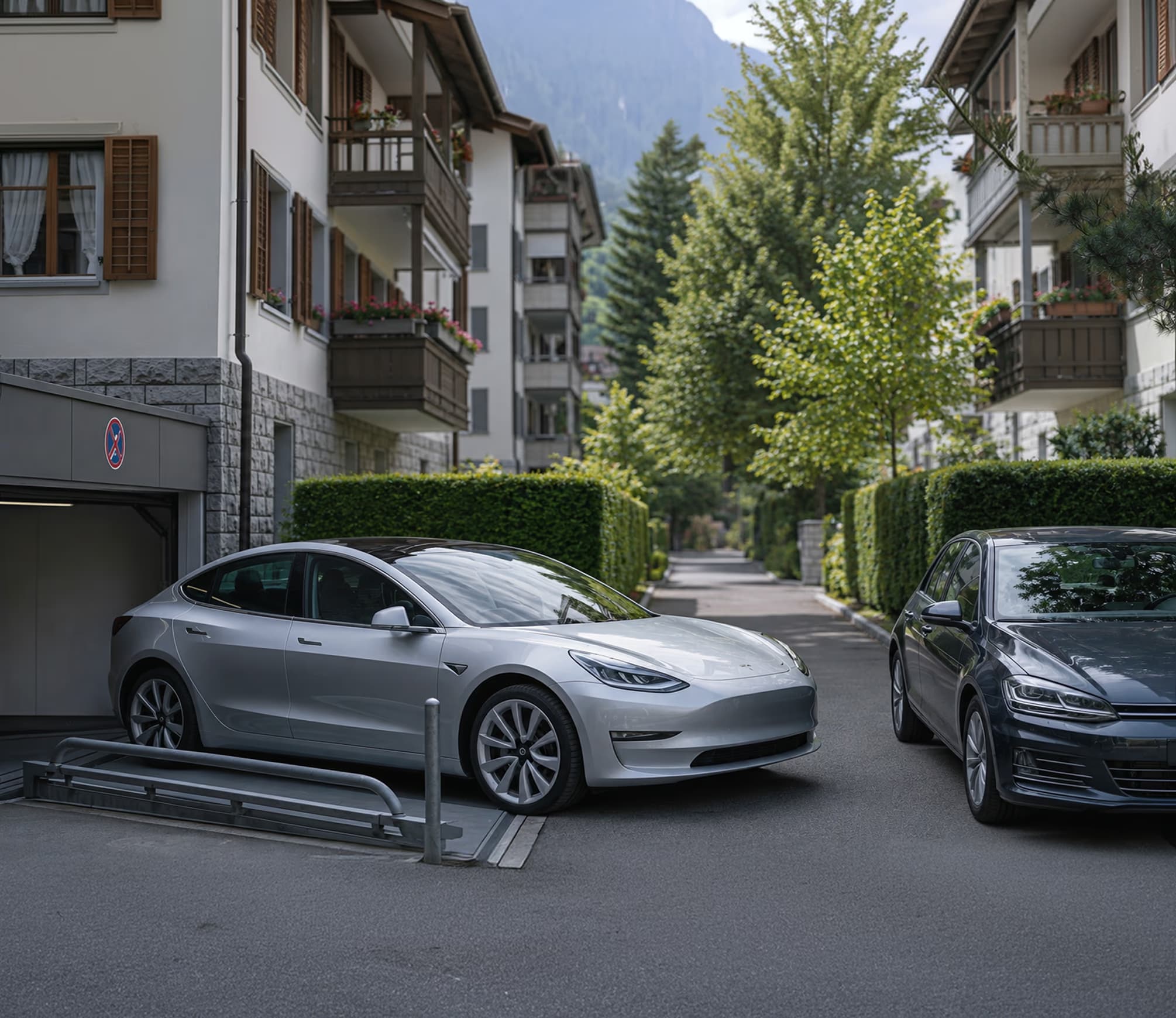Fahrzeug versperrt die Einfahrt zu einer Privatgarage